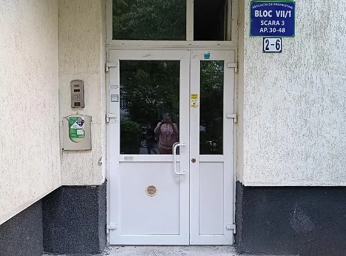 Golden Baneasa Апартаменти *